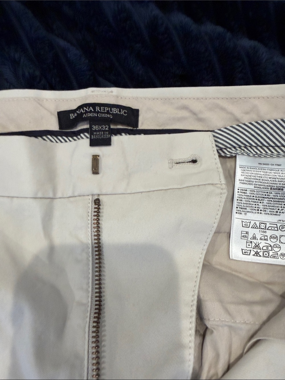 Banana Republic Men’s Chinos — Light Beige. Good condition. 36x32